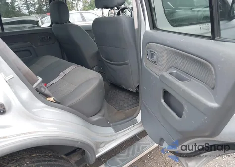 2002 Nissan Xterra Xe z USA, uszkodzony, nr VIN 5N1ED28T32C542744